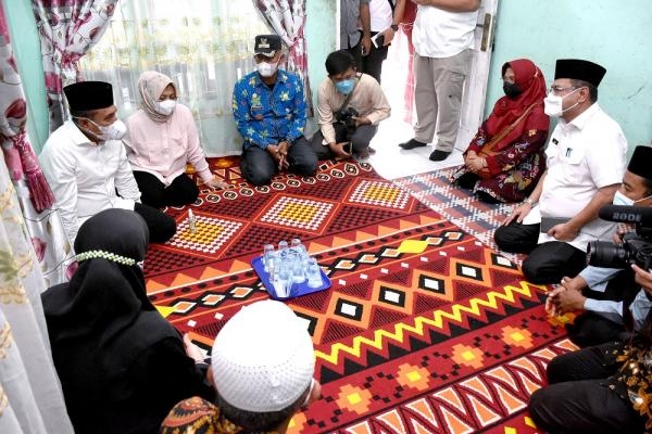 Gubernur Sumut Edy Rahmayadi Semangati Keluarga Almarhum Parada Muqtadir